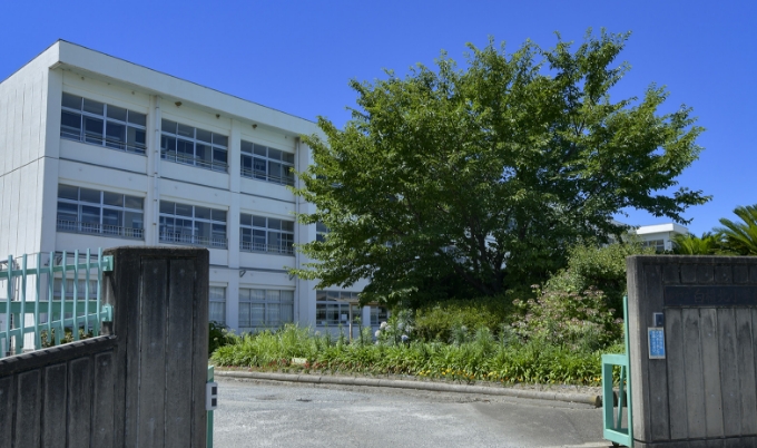 市立白橿北小学校